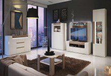 Jak rozjaśnić ciemne wnętrze? Jasne zasłony i dodatki to nie wszystko!