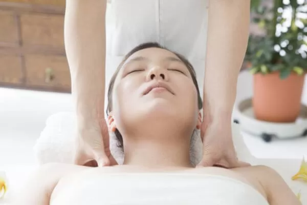 Neck of lymphatic massage