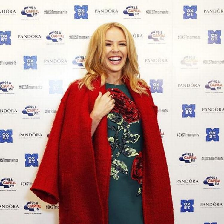 Londyn czeka na święta. Kylie Minogue zapaliła iluminację na Oxford Street