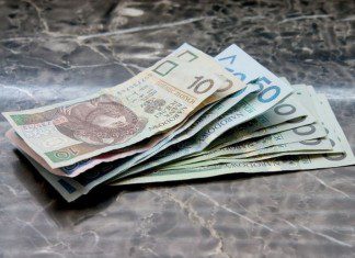 Pożyczka przed – kłopot po świętach. Uważaj na „chwilówki”