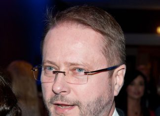 Artur Żmijewski w dobrym wieku?