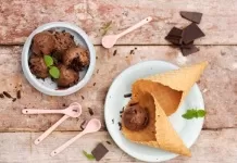Domowe lody sernikowo-czekoladowe