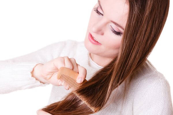 Utrata włosów po ciąży - hormony czy objaw poważniejszej choroby? 