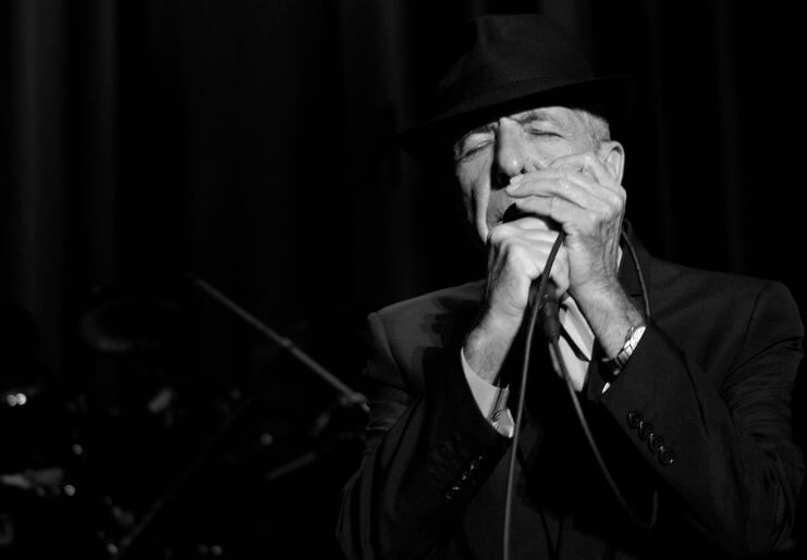 Leonard cohen performs live in Rome on 28th July 2008