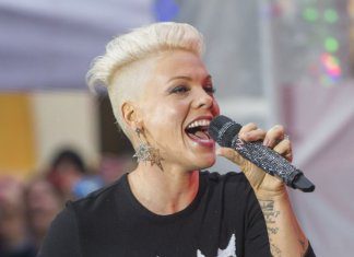 Pink pokazuje swój ciążowy brzuch na bardzo uroczej fotografii z córką Willow
