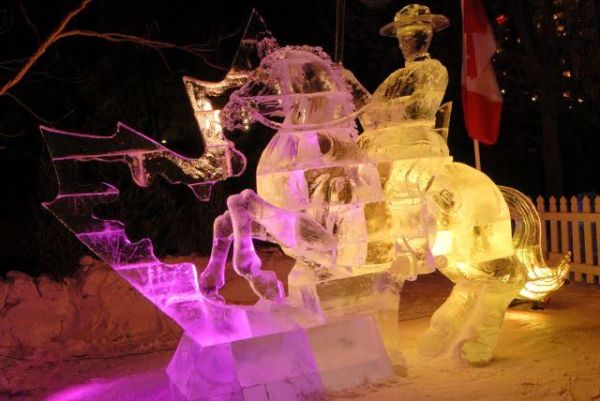 Z mrozu rodzi się sztuka! Oto wystawy niezwykłych rzeźb wykutych w lodzie