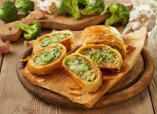 Strudel z brokułami