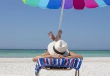 Plażowe rozterki – obalamy mity o opalaniu