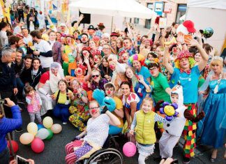 Festiwal Uśmiechu: Fundacja „Dr Clown” i gwiazdy zapraszają na uśmiechnięty festyn rodzinny