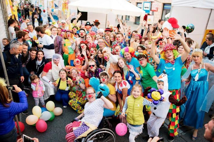 Festiwal Uśmiechu: Fundacja „Dr Clown” i gwiazdy zapraszają na uśmiechnięty festyn rodzinny