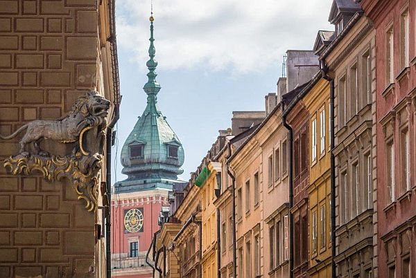 Poznaj 6 wyjątkowych miejsc w Warszawie, które można zwiedzić w jedno popołudnie