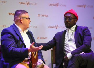 Raper Will.i.am nagradza przedsiębiorców, którzy zmieniają świat