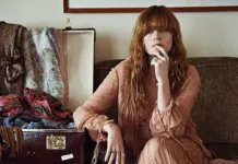 W garderobach gwiazd: bohemowy styl Florence Welch