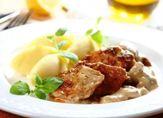 Polędwiczki wieprzowe w grzybowym sosie