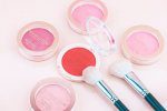 Róż do policzków Makeup Revolution – dobierz kosmetyk do swojej karnacji