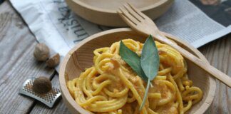 Spaghetti z dynią! Pomysł na jesienny obiad Spaghetti z dynią! Pomysł na jesienny obiad