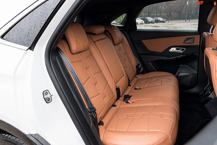 DS 7 Crossback PureTech 225 - SUV w najwyższym standardzie AnitaBożek08x - DS 7 Crossback PureTech 225 - SUV w najwyższym standardzie
