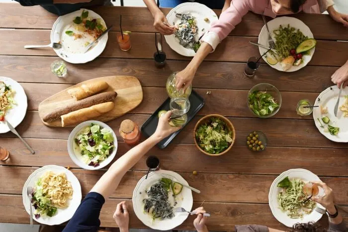 Makaron tagliatelle z pesto