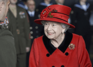 elżbieta II odwołała święta