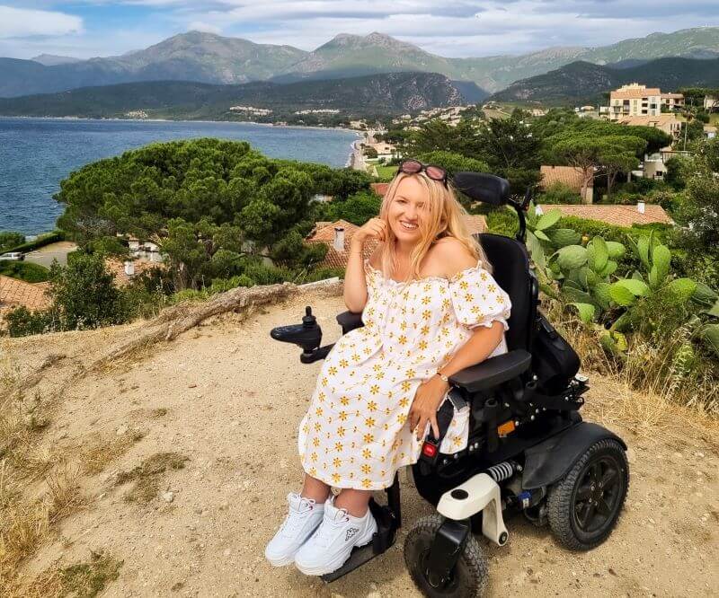 Miesięczna podróż na wózku inwalidzkim