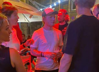 Ed Sheeran przyłapany na zabawie w warszawskim klubie LGBT