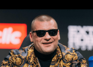 Popek oskarżył byłą kochankę o stalking