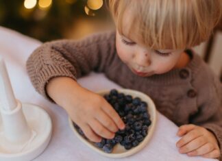 Dieta dziecka podczas wakacyjnego wyjazdu – na co zwrócić uwagę?