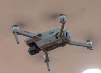 Gdy spada dron na polski dom – kto odpowiada za szkody? gdy dron spada na polske
