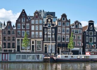 Amsterdam zostanie pierwszą stolicą, która zakazuje reklam mięsa