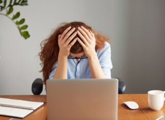 Kortyzol a chroniczne zmęczenie i problemy ze snem. Kiedy zbadać poziom hormonu stresu?