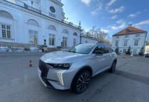 DS 7 JULES VERNE – samochód, który zamienia podróż w opowieść