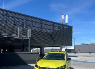 Peugeot e-208 rok później. Czy nadal zachwyca? Dziewczyny z Obcasów testują go ponownie
