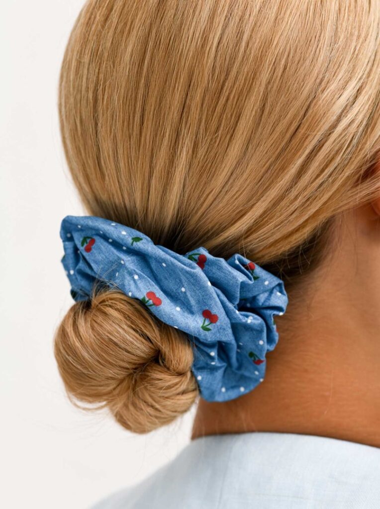 Scrunchies powracają w nowej odsłonie