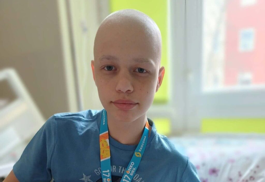 Implant 3D pomógł uratować nogę 15-letniego Antka