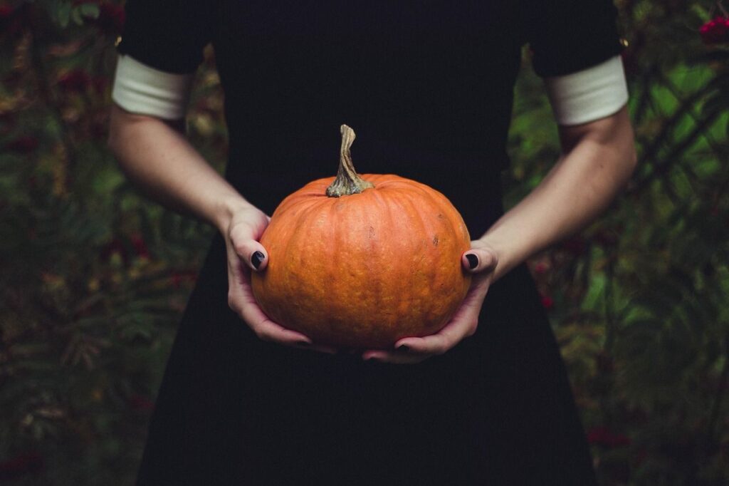 Stylizacja na Halloween — 3 pomysły z własnej szafy